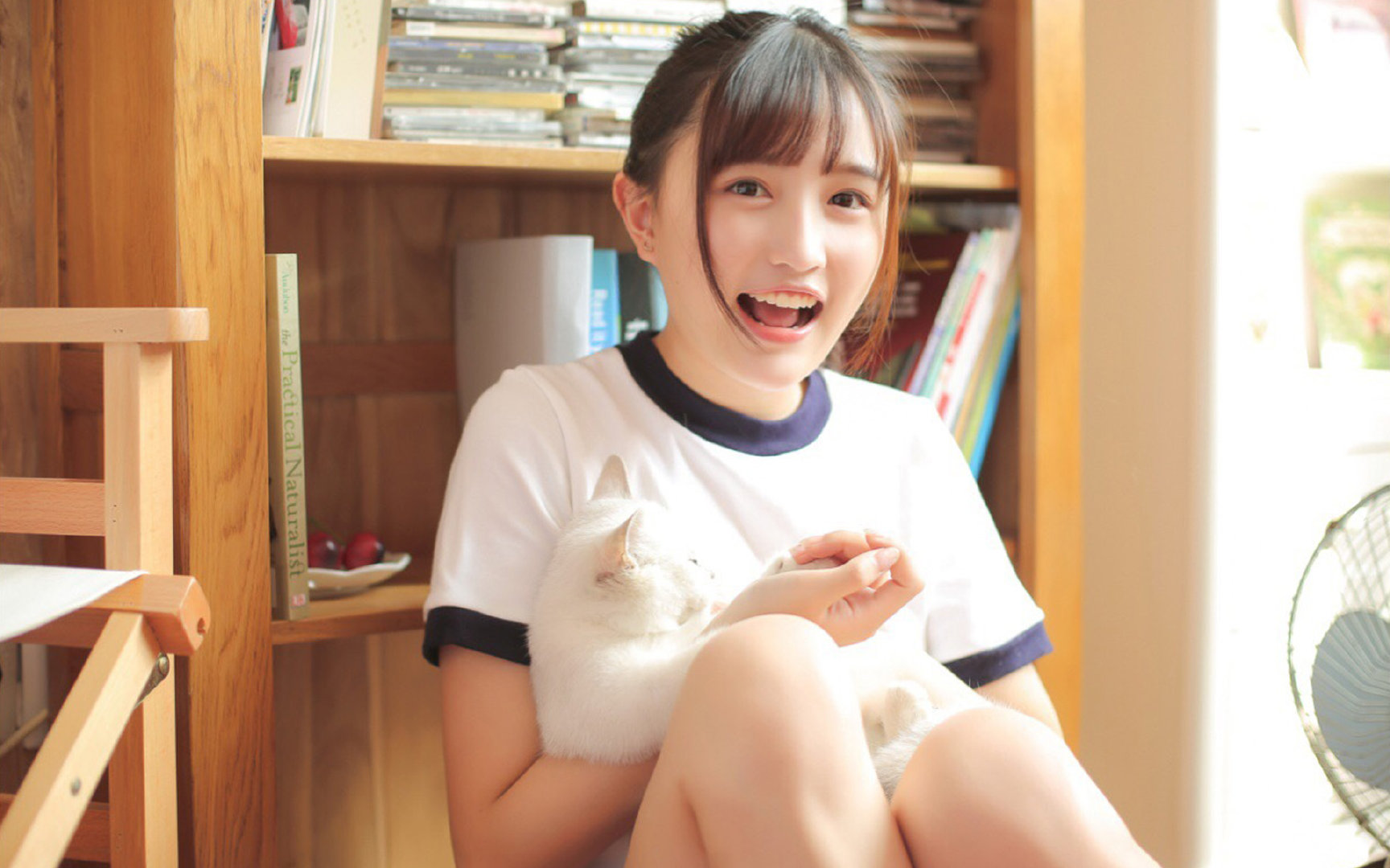 林丹受邀参与校园羽毛球公益课，林丹羽毛球精彩视频